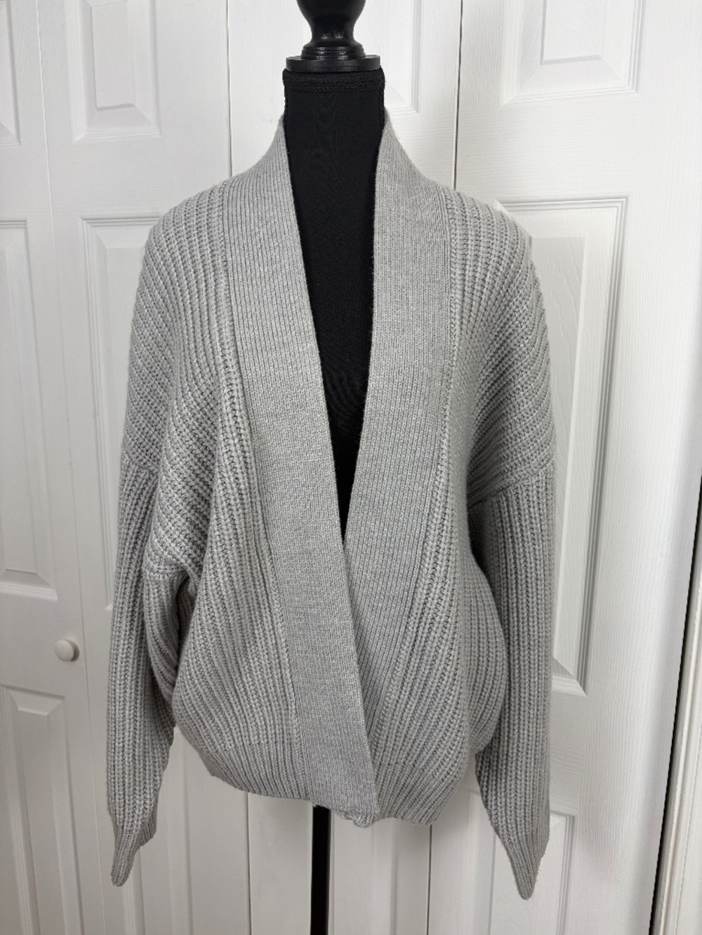 RW&CO Open front Cardigan Size XL